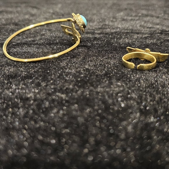 Gold and Turquoise Jewelry Set - Picture 2 of 2